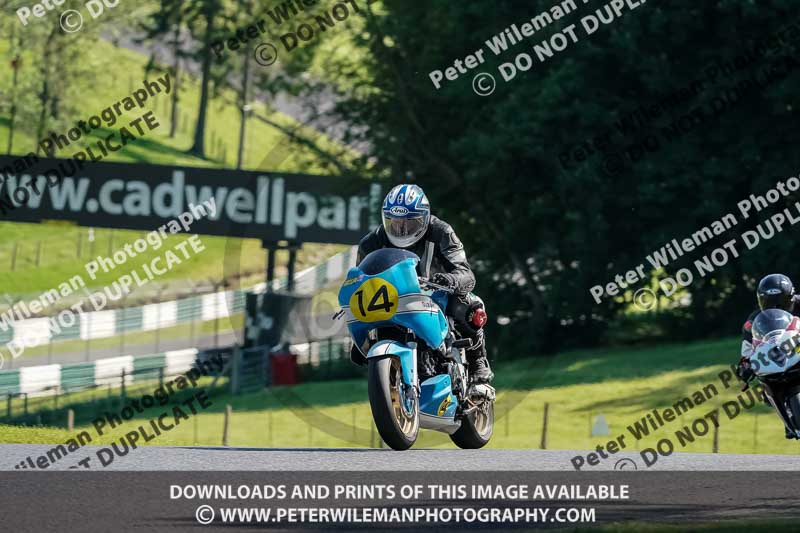 cadwell no limits trackday;cadwell park;cadwell park photographs;cadwell trackday photographs;enduro digital images;event digital images;eventdigitalimages;no limits trackdays;peter wileman photography;racing digital images;trackday digital images;trackday photos